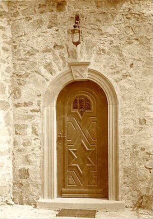 Grund, Peter; Ernsthofen, Modautal; Schloss Ernsthofen - Eingangstür (Außenansicht)