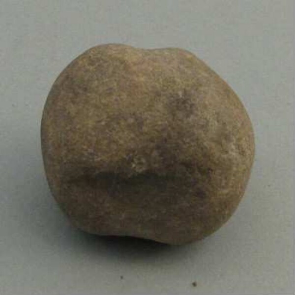 Stone bola