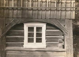Cunewalde-Schönberg. Wohnhaus. Fenster im Erdgeschoß