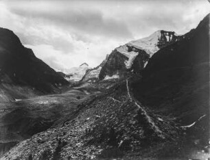 Gletscher : Blick über den Durandgletscher im Zinal zuhinterst im Val d’Anniviers