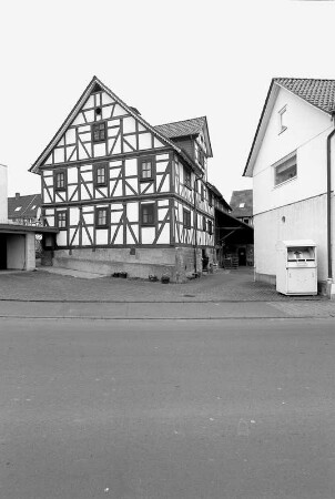 Baunatal, Mittelstraße 1
