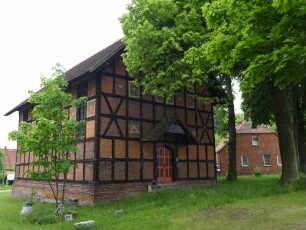 Linde, Löwenberger Land, Linde-Dorfstraße