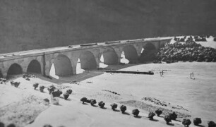 Holzmodell Brücke Creuzburg Main-Werra-Kanal in Planung