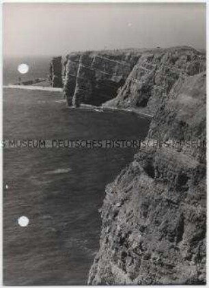 Insel Helgoland, Westküste und Lange Anna (Felsnadel, Brandungspfeiler)