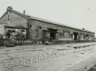 Dresden-Friedrichstadt, Magdeburger Straße 58. Elbhafen (angelegt 1891-1896). Halle Südkai (um 1895)