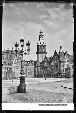 Dresden, Residenzschloss mit Hausmannsturm und Katholische Hofkirche