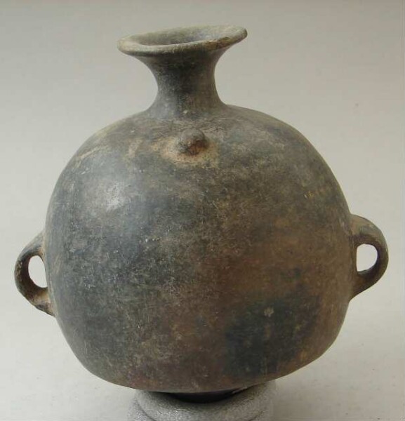 Clay vessel