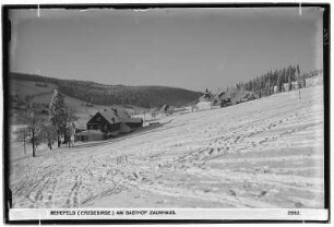 Rehefeld. Am Gasthof Zaunhaus