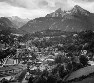 Berchtesgaden. Stadtansicht mit Watzmannmassiv