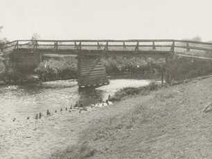 Hirschfelde, hölzerne Fußgängerbrücke über die Neiße, 1937