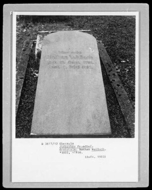 Grabstein von Nathan Wallach, gestorben 1930