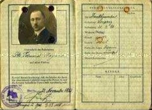 Reisepass des Deutschen Reiches für einen Bankbeamten