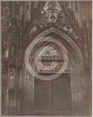 Westportal der katholischen Pfarrkirche Striegau