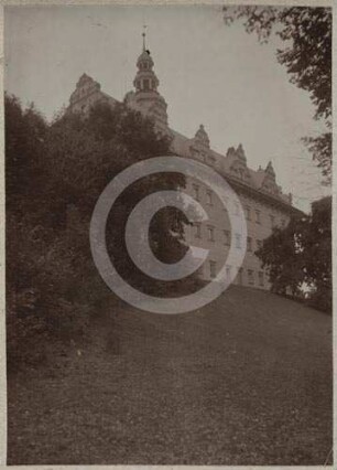 Ostflügel von Schloss Grafenort von SO