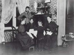 Heinrich Zille im Familienkreis