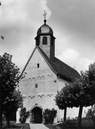 Bubenheim (Pfalz). Sankt Peterskirche (1163 ). Ansicht von Westen