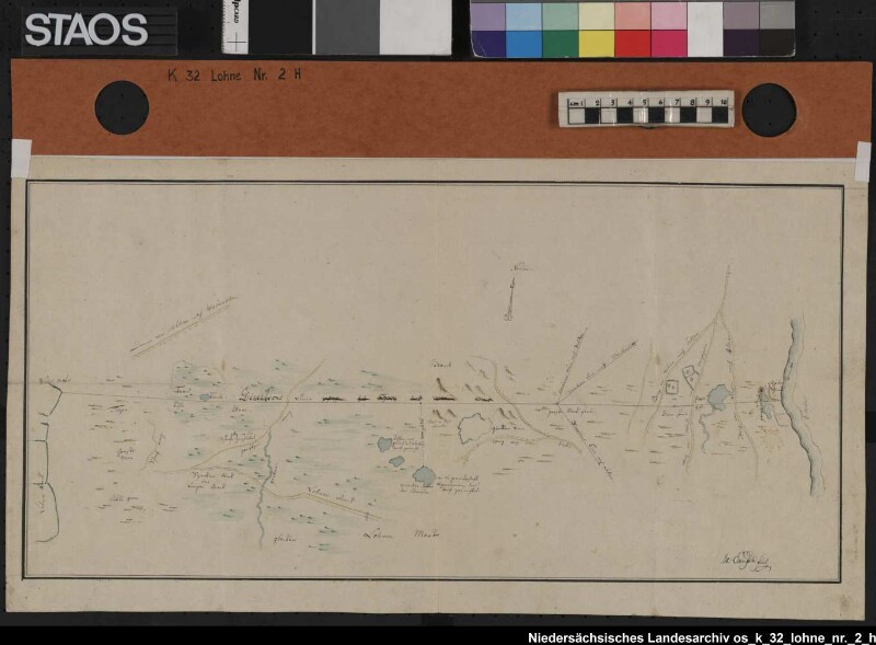 Grenze zwischen Lohner und Dahlumer Feldmark. Beiderseits der Grenze topographische Angaben. Rückseite "ad causam Woesten contra Dahlem" Ausf.-Art: Farbige Zeichnung Herst.: H. Elberfeld (Eberfeld?) Format: 25 x 51 cm Maßstab: 1 : 1500