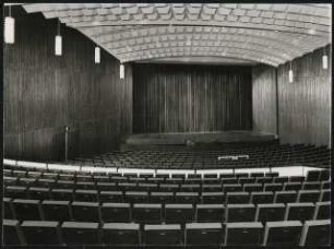 Stadttheater, Trier: Zuschauerraum, Blick auf Bühne