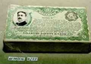 Pappschachtel für Rasierklingen? "GILLETTE GILLETTE SAFETY RAZOR CO."