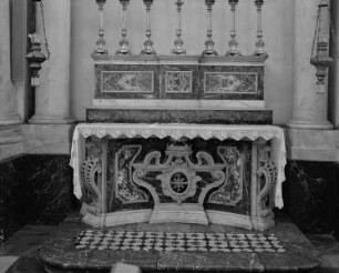 Altäre — Altar