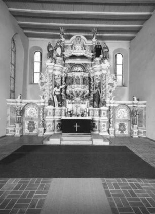 Kanzelaltar aus der St. Petri Kirche Groß Quenstedt. Holz, geschnitzt, gefaßt und vergoldet. 1699; 1986/1994 restauriert. Jessen, Pfarrkirche St. Nicolai