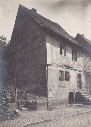 Klostergasse 10, Fachwerk. Kleinbauernhaus, 18. Jahrhundert. [ ohne Putz ]