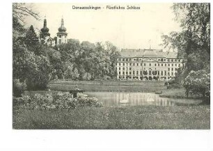 Fürstliches Schloss mit Park in Donaueschingen