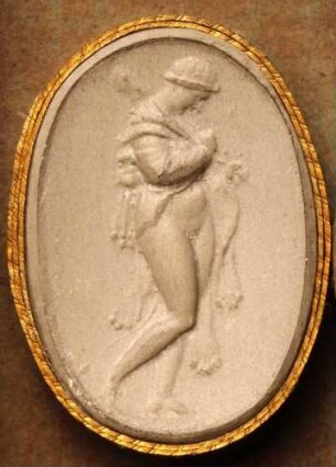 Ganzfigur der Omphale mit Löwenhaut und geschulterter Keule (Daktyliothek, Das Alterthum nach Lippert und Visconti)