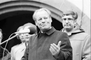 Freiburg: Wahlversammlung auf dem Rathausplatz, Willy Brandt
