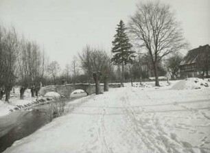 Niederkaina, Straßenbrücke über den Albrechtsbach