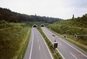 Heilsbergtunnel bei Ebringen Nordportal mit Betex-Wand.