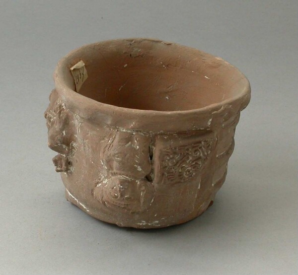 Clay vessel (forgery)