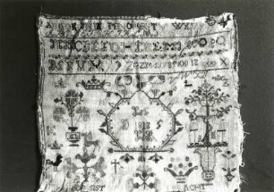 Dresden. Museum für Volkskunst. Stickmustertuch aus Leinen mit Wolle bestickt