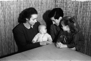 [Familie] Rascher, Innenaufnahmen