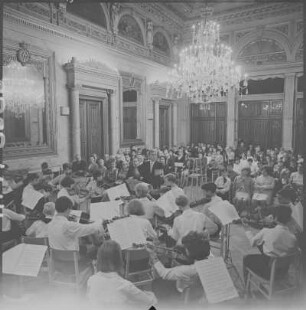Berliner Kinderensemble mit Meister Nadelöhr?