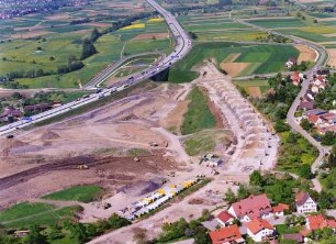 Abbruch des alten Aichelbergviadukts Trassierung in der Luftaufnahme