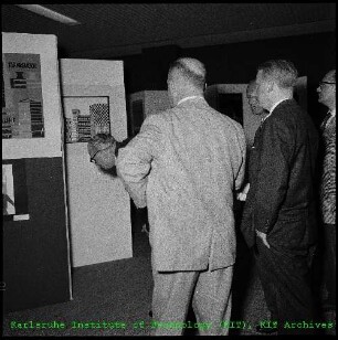 Eröffnung der Ausstellung "Formen und Farben der Atomwelt" des Kernforschungszentrums Karlsruhe (KfK)