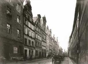 Neisse, Kramerstraße : Neisse (Nysa/Polen). Kramerstraße mit Giebelhäusern