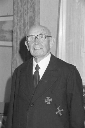 100. Geburtstag des Oberstudienrats i.R. Josef Dolland