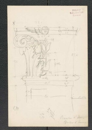 Banca d' Italia in Verona, Kapitell vom Pfeiler des Fensters, Blütenornamente