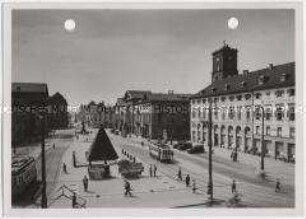 Karlsruhe, Rathaus, Pyramide (Grabmal des Stadtgründers Karl Wilhelm), Marktplatz