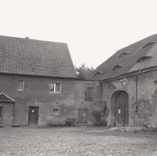 Nebengebäude, Krögis