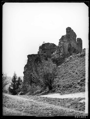 Ruine Tollenstein, Ostturm