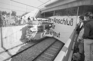 Einweihung der neuen Straßenbahnlinie Nr. 6 über das Beiertheimer Feld nach Oberreut