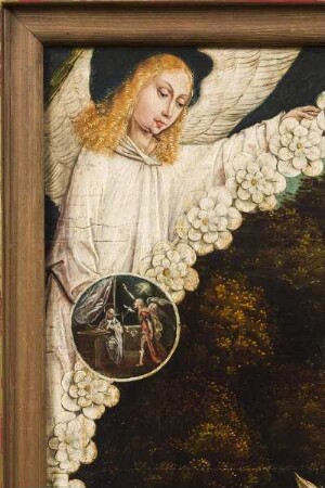 Marienaltar — Engel mit Blütengirlande