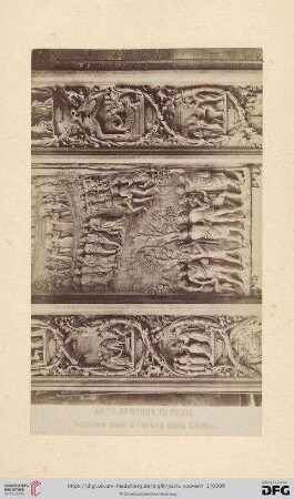 4625. Scarture sotto il Portico della Chiesa
