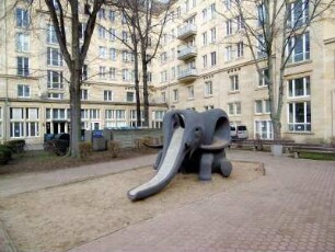 Rutschelefant, Dresden
