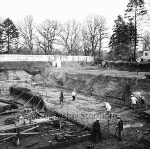 Hallenbad Bad Oldesloe: Konrad-Adenauer-Ring: Baugrube: Arbeiten an der Kellersohle