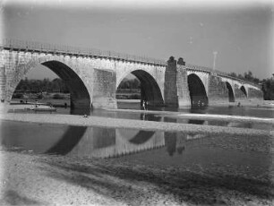 Ponte do Prado e Rio Cavado / Ponte sobre o rio Ca^B0vado