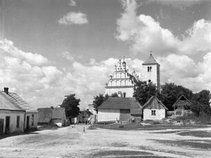 Katholische Kirche Sankt Stanislaus und Sankt Margaretha, Janowiec (Lublin), Polen
